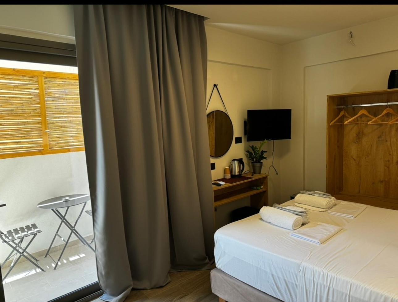 Lunar Hotel Χερσόνησος Εξωτερικό φωτογραφία