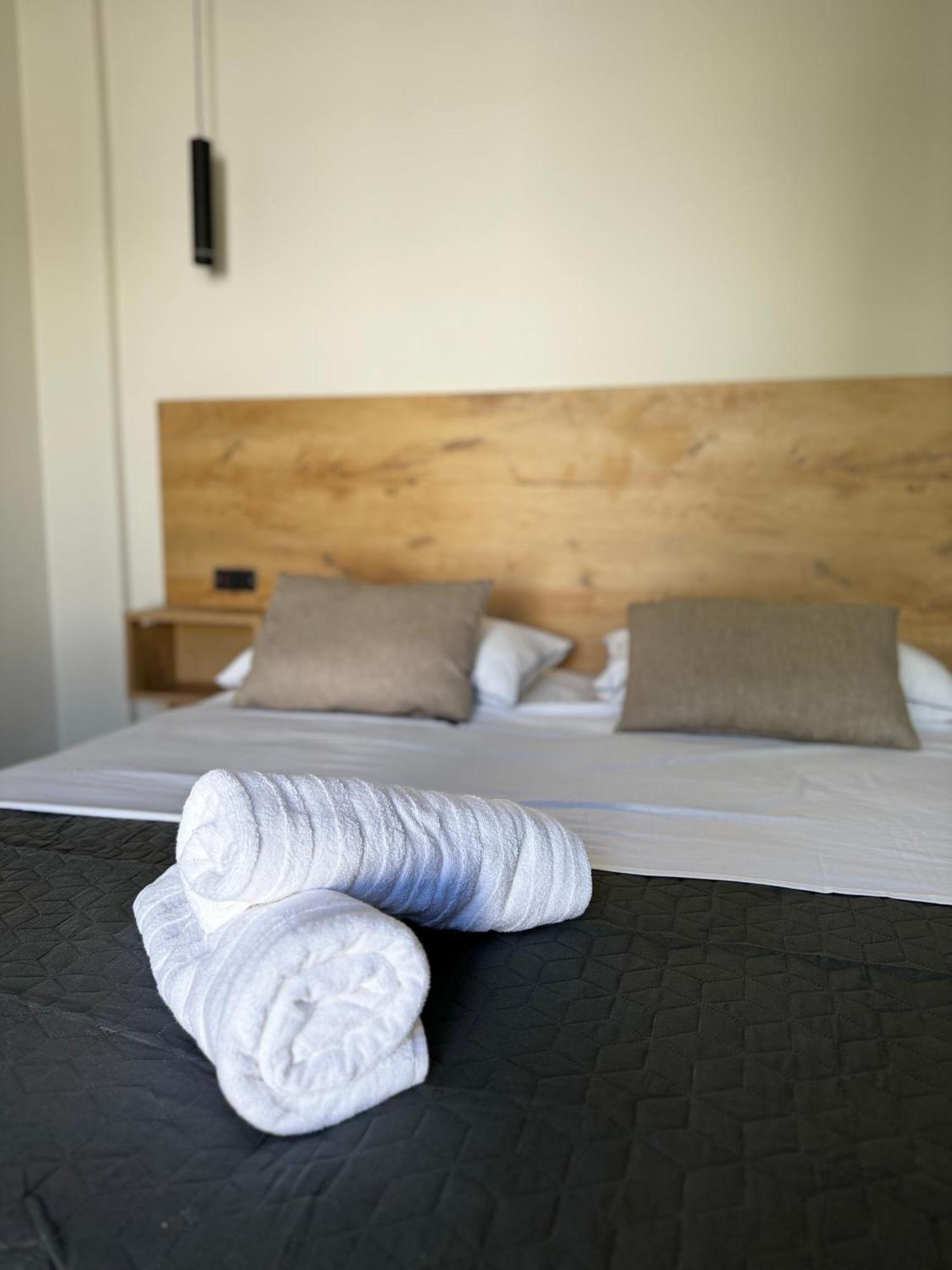 Lunar Hotel Χερσόνησος Εξωτερικό φωτογραφία