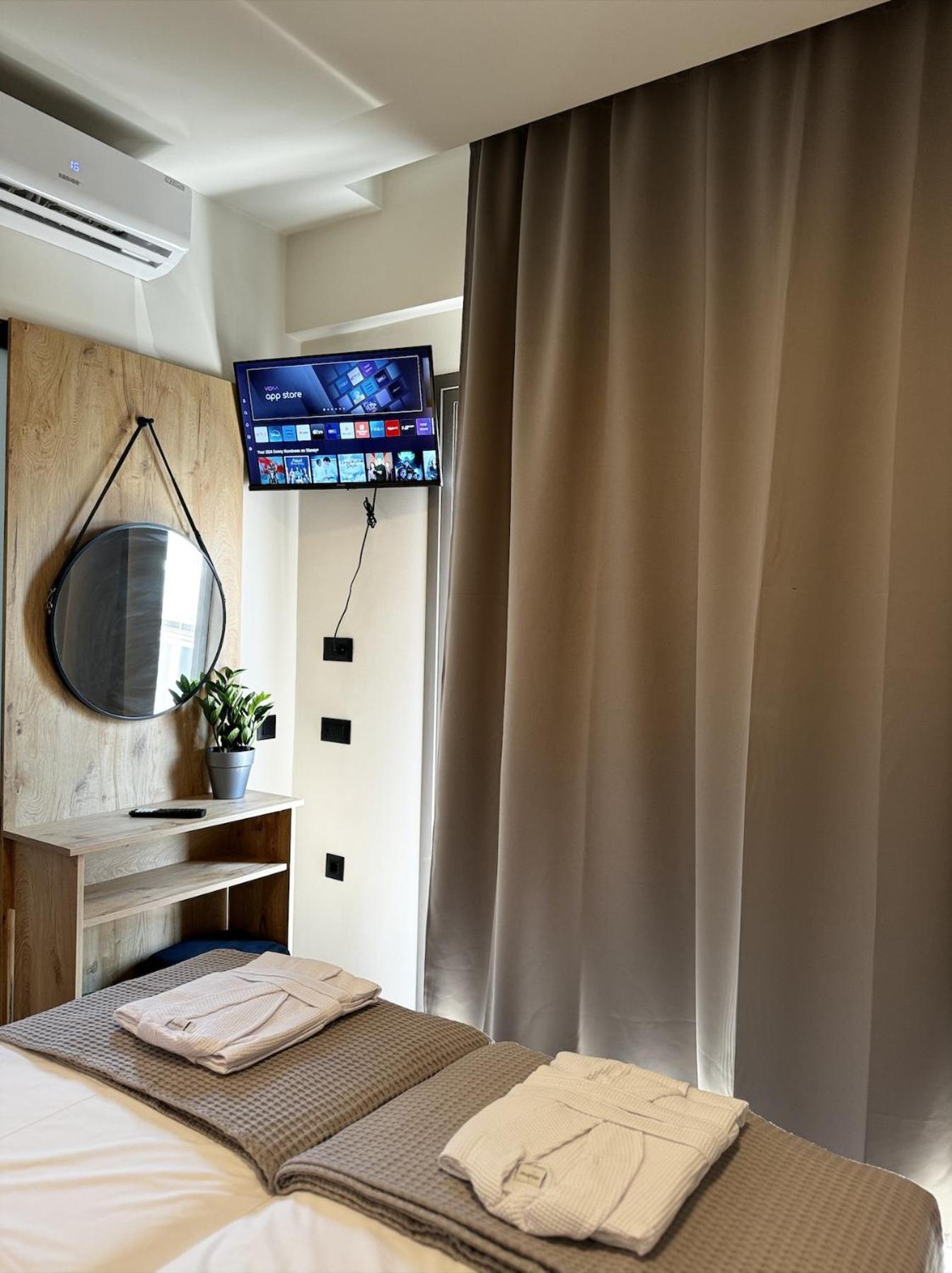 Lunar Hotel Χερσόνησος Εξωτερικό φωτογραφία